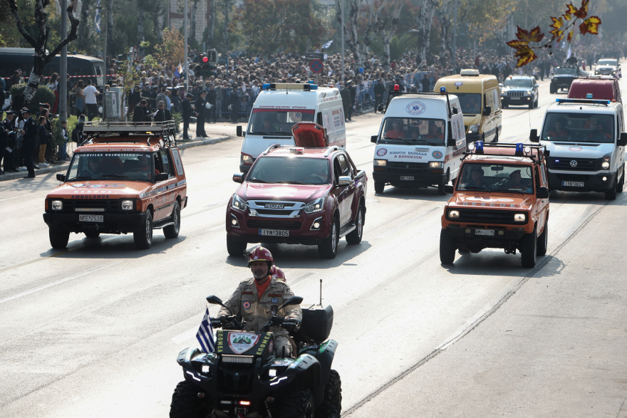 Θεσσαλονίκη: Εντυπωσιακή η στρατιωτική παρέλαση για την 28η Οκτωβρίου