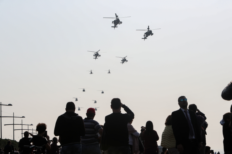 Θεσσαλονίκη: Εντυπωσιακή η στρατιωτική παρέλαση για την 28η Οκτωβρίου