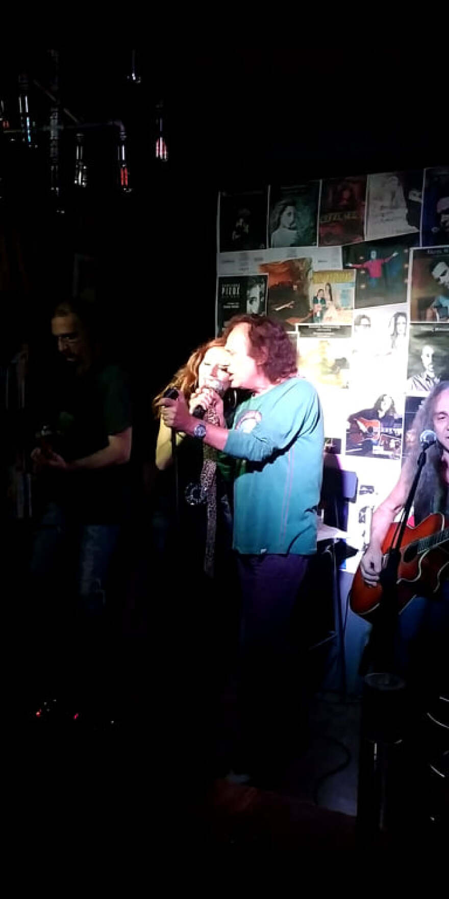 Η ροκ Τάνια Κικίδη μάγεψε το κοινό στο «Τέχνης Δρώμενα»