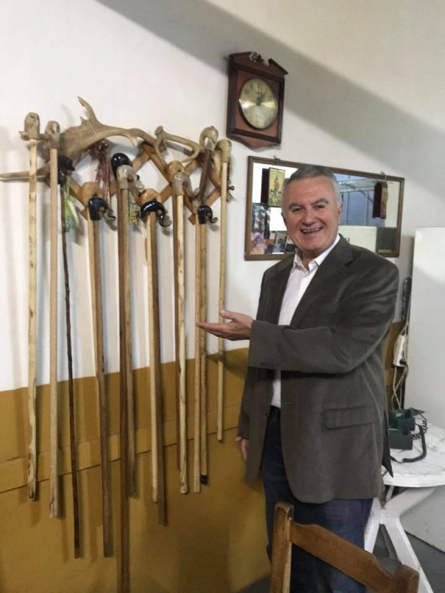 Αυτός είναι ο δήμαρχος που έβαψε με το αίμα του τους τοίχους του δημαρχείου