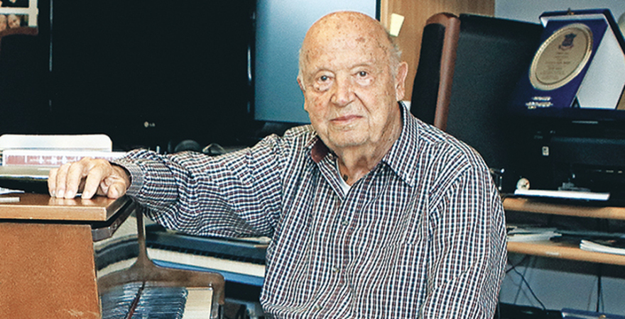 Γιάννης Σπανός: Ο συγκινητικός αποχαιρετισμός του καλλιτεχνικού κόσμου