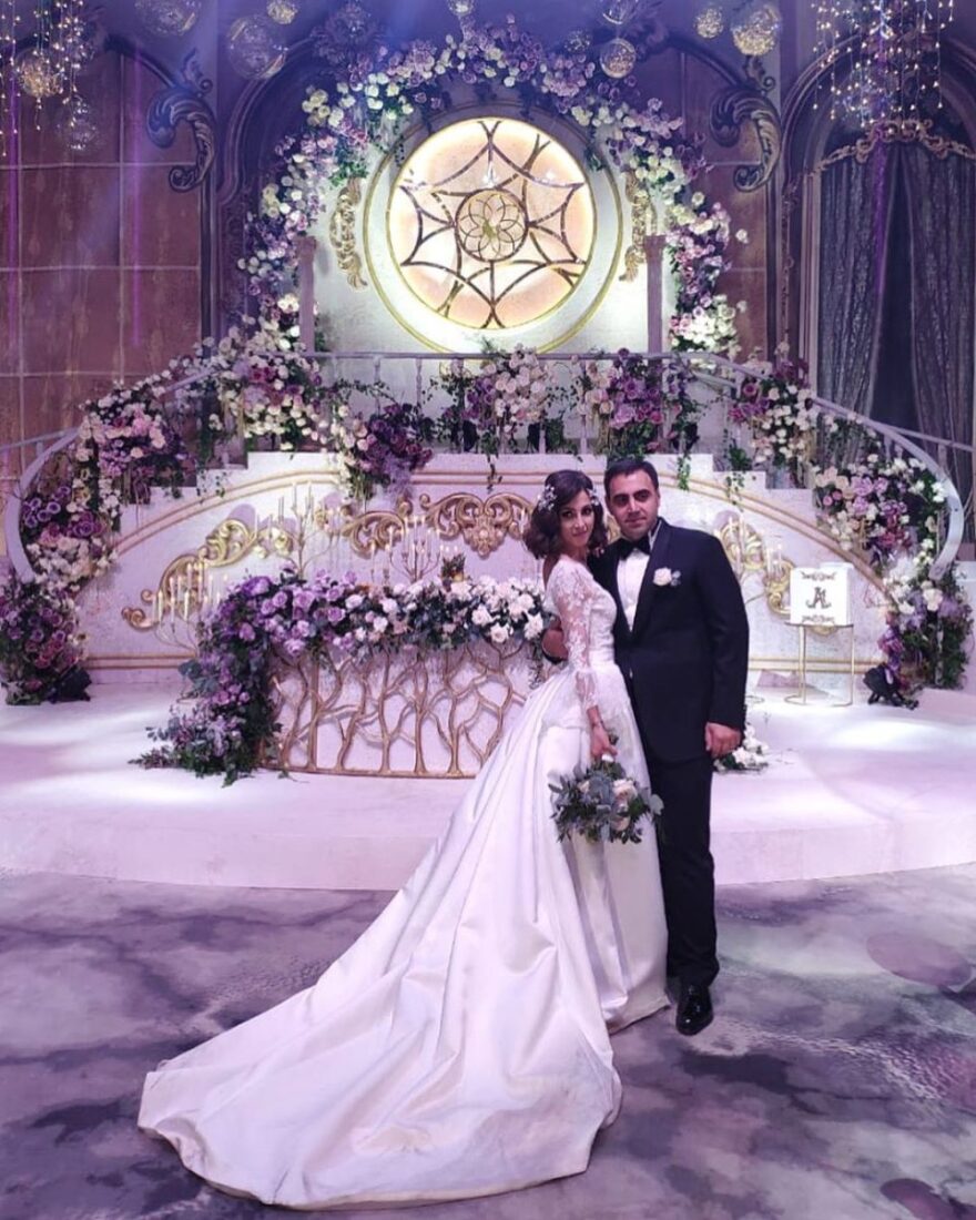 Ο Θάνος Πετρέλης τραγούδησε σε χλιδάτο γάμο εκατομμυρίων, στην Αρμενία