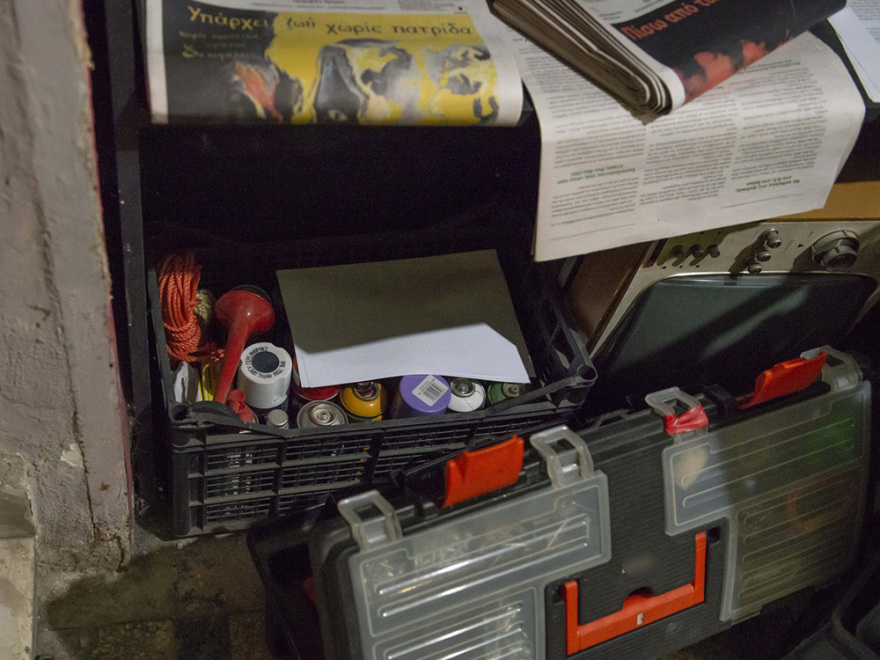 Εκκένωση κατάληψης δίπλα από την ΑΣΟΕΕ: Δείτε τι βρήκε η ΕΛΑΣ στο κτίριο