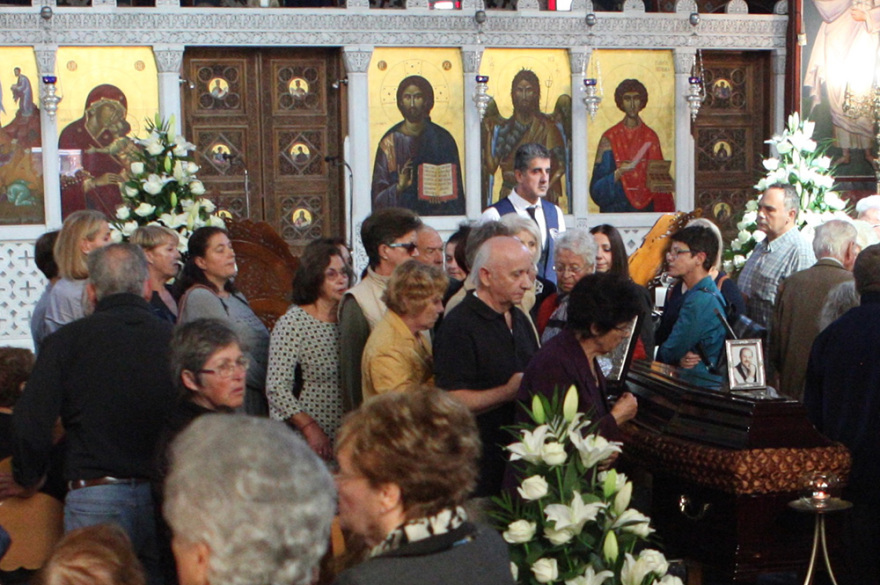 Γιάννης Σπανός: Βαρύ το κλίμα στο «τελευταίο αντίο» 