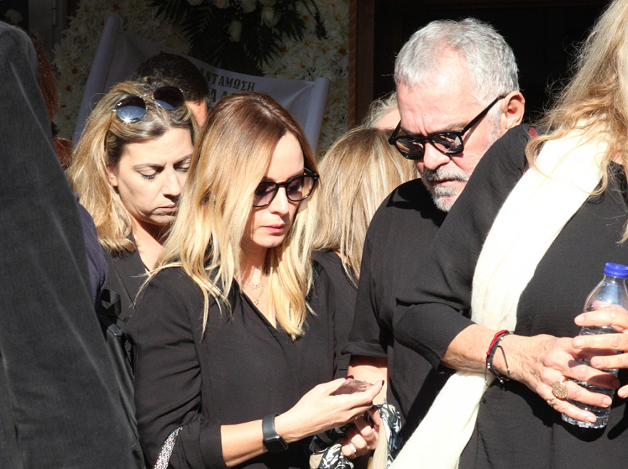 Γιάννης Σπανός: Βαρύ το κλίμα στο «τελευταίο αντίο» 