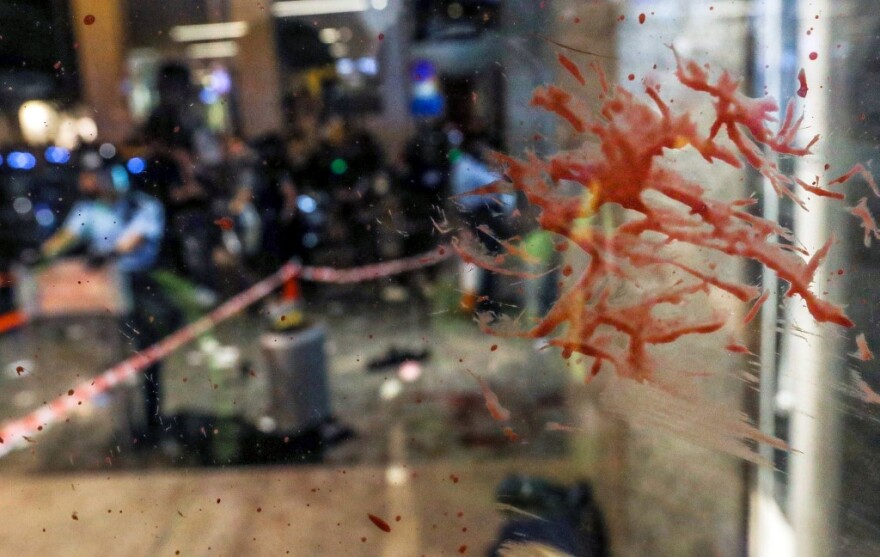  Χονγκ Κονγκ: «Παραλύει» η πόλη ξανά από τις άγριες συμπλοκές - Έξι τραυματίες