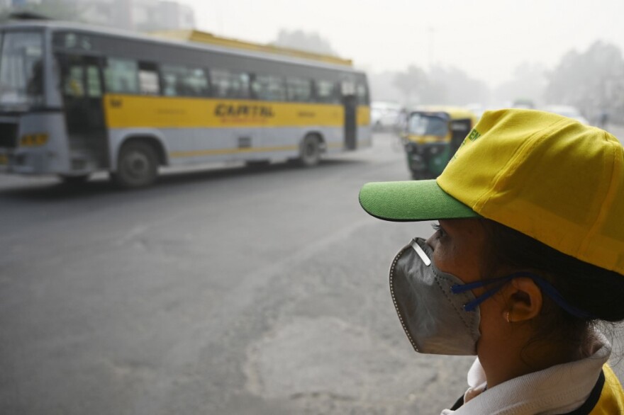  Νέο Δελχί: «Θάλαμος αερίων» η πόλη εξαιτίας της ατμοσφαιρικής ρύπανσης