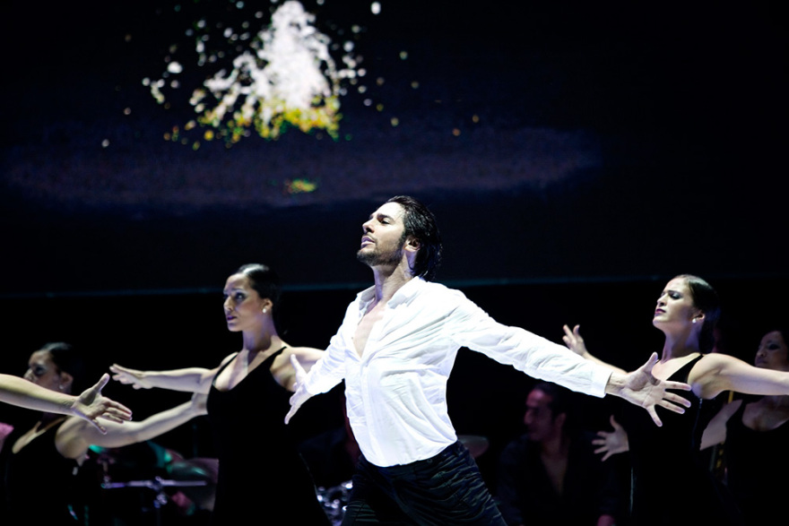 Joaquin Cortes Esencia: Έξτρα παράσταση για τον βασιλιά του Flamenco 