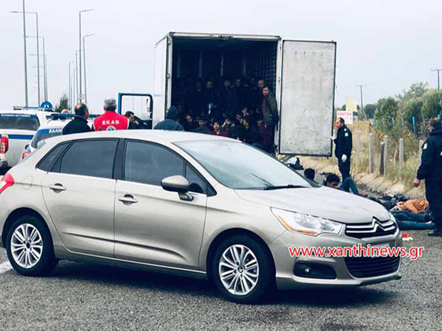 Μετανάστες: Παραλίγο τραγωδία σαν του Έσεξ στην Ξάνθη - Απεγκλώβισαν 80 άτομα από φορτηγό 