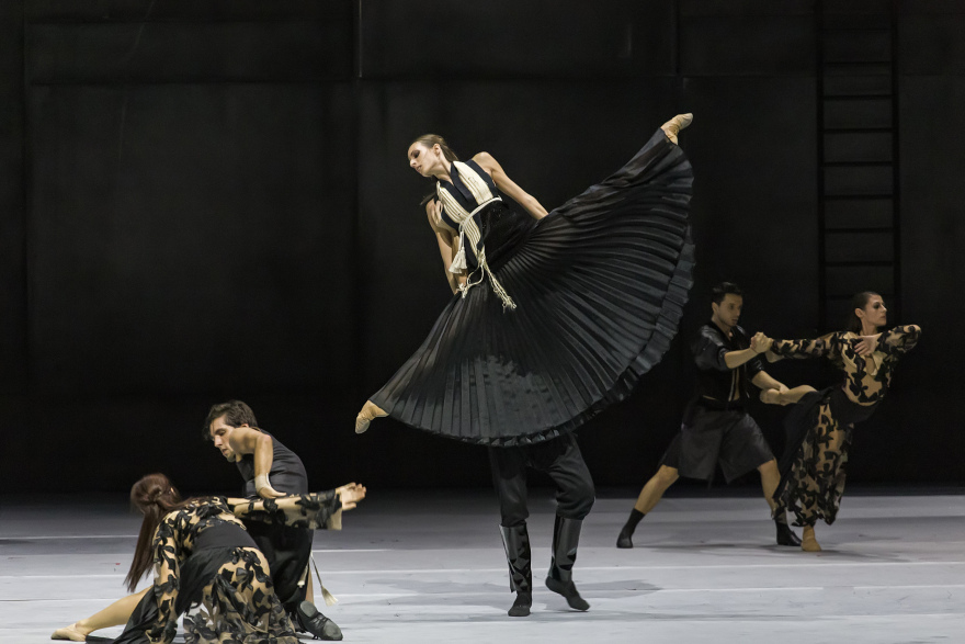 Βίντεο από τις πρόβες του μπαλέτου της Εθνικής Λυρικής Σκηνής για τον «Χορό με τη σκιά μου»