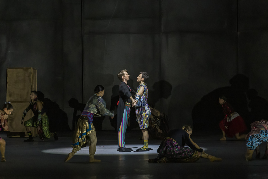 Βίντεο από τις πρόβες του μπαλέτου της Εθνικής Λυρικής Σκηνής για τον «Χορό με τη σκιά μου»