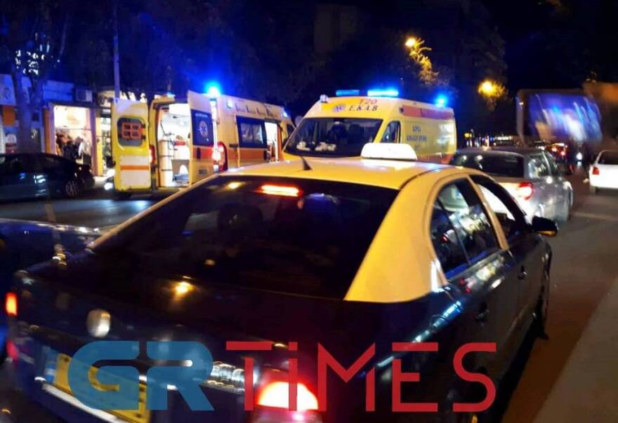 Τροχαίο στη Θεσσαλονίκη: ΙΧ παρέσυρε πεζό - Τραυματίστηκε σοβαρά στο κεφάλι