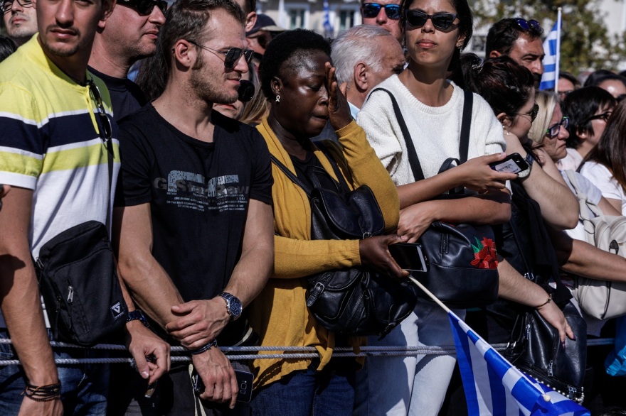 Η σημαιοφόρος από τη Νιγηρία στο protothema.gr: «Νιώθω περηφάνεια και τιμή που είμαι Ελληνίδα»