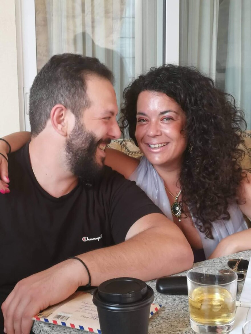 Συγκλονίζει η ηθοποιός Σοφία Σπαντιδάκη: Τον ξάδελφό μου τον δολοφόνησαν, δεν αυτοκτόνησε!