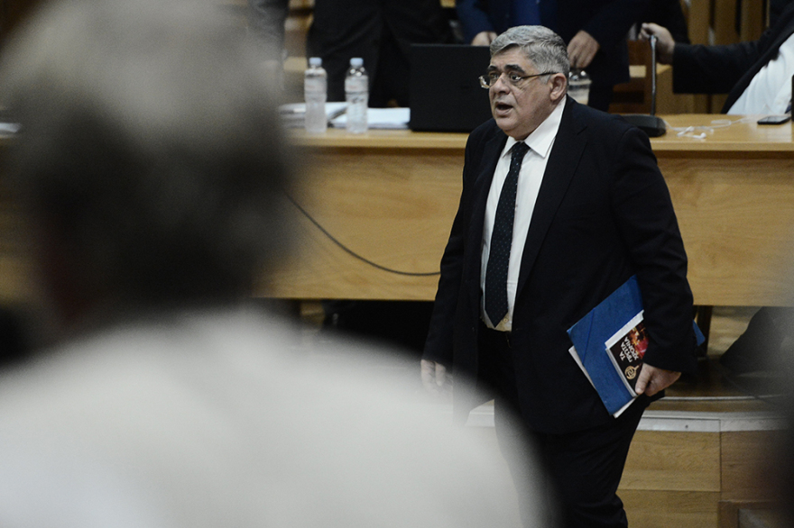 Δίκη Χρυσής Αυγής: Ένταση και συνθήματα στην απολογία του Μιχαλολιάκου