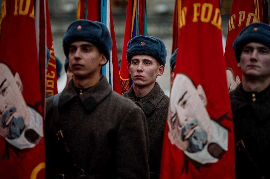 Εντυπωσιακές εικόνες από την Κόκκινη Πλατεία: Οι Ρώσοι τίμησαν την ιστορική παρέλαση του 1941