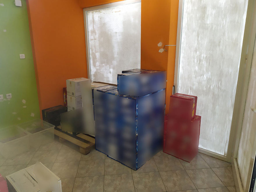 Σπείρα γέμιζε με ποτά - «μπόμπες» την αγορά: «Μπάτμαν» και «αντεροβγάλτης» τα συνθηματικά για ουίσκι και βότκα