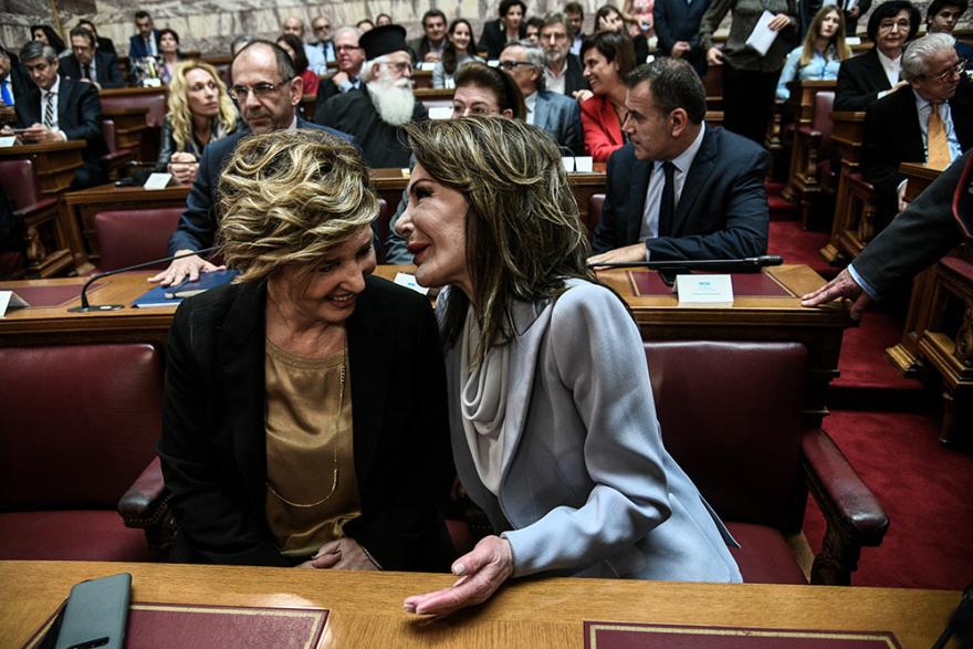 Ελλάδα 2021: Kαρέ - καρέ το παρασκήνιο της λαμπρής εκδήλωσης στη Βουλή 