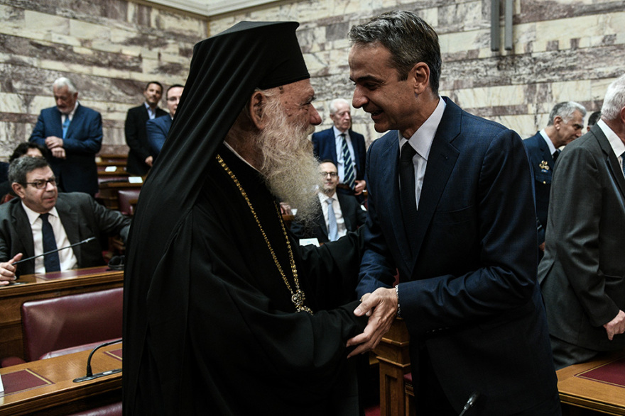 Ελλάδα 2021: Kαρέ - καρέ το παρασκήνιο της λαμπρής εκδήλωσης στη Βουλή 