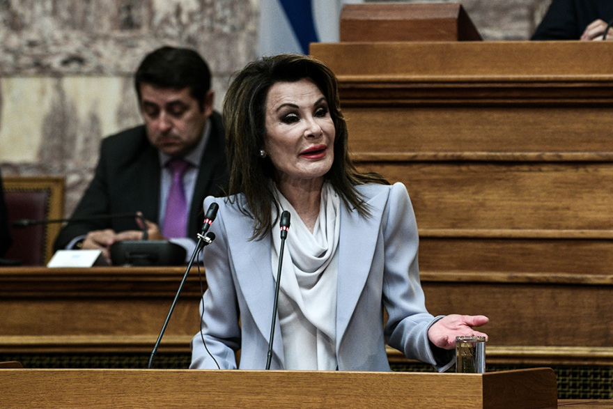 Ελλάδα 2021: Kαρέ - καρέ το παρασκήνιο της λαμπρής εκδήλωσης στη Βουλή 