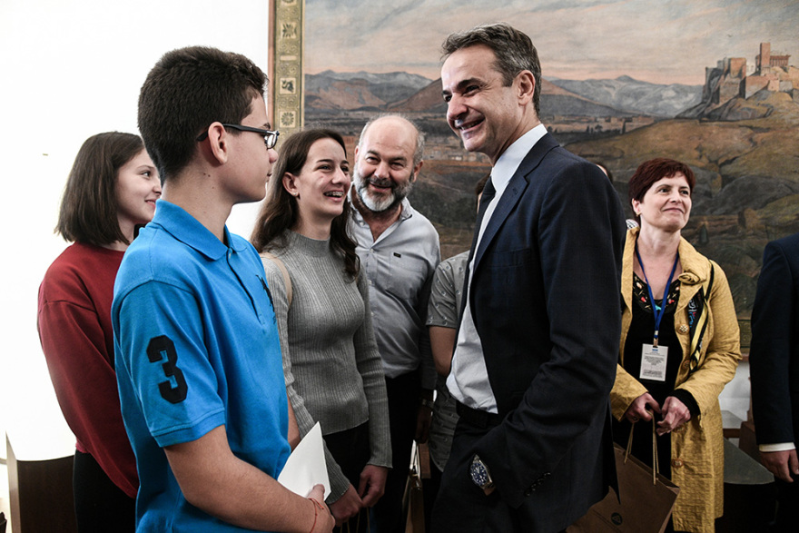 Ελλάδα 2021: Kαρέ - καρέ το παρασκήνιο της λαμπρής εκδήλωσης στη Βουλή 