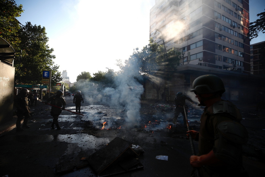 Χιλή - Πινιέρα: Αυστηρότερα μέτρα για τους «ταραχοποιούς» και για όσους διαπράττουν λεηλασίες 