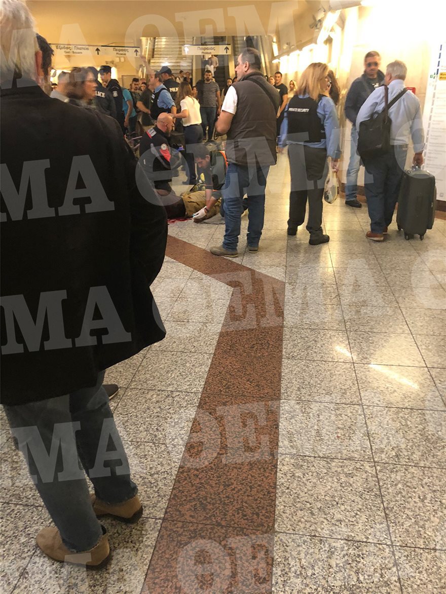 Ανατροπή στο Μοναστηράκι: Δεν είναι μαχαιρωμένος ο άνδρας που βρέθηκε αιμόφυρτος στο σταθμό
