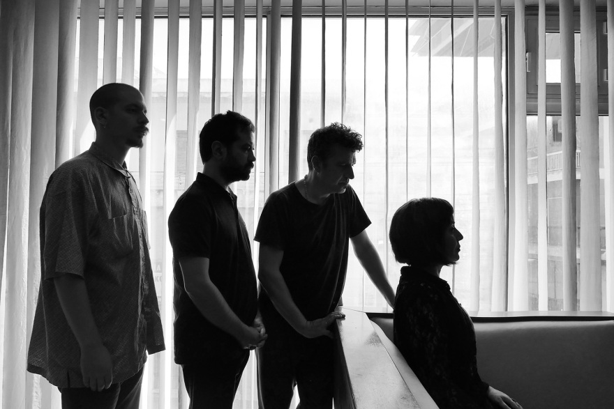 «Ο Ξεπεσμένος Δερβίσης»: Μια ονειρική μουσική αφήγηση για την αποδοχή του «αλλότριου» και τις ανατροπές της ζωής