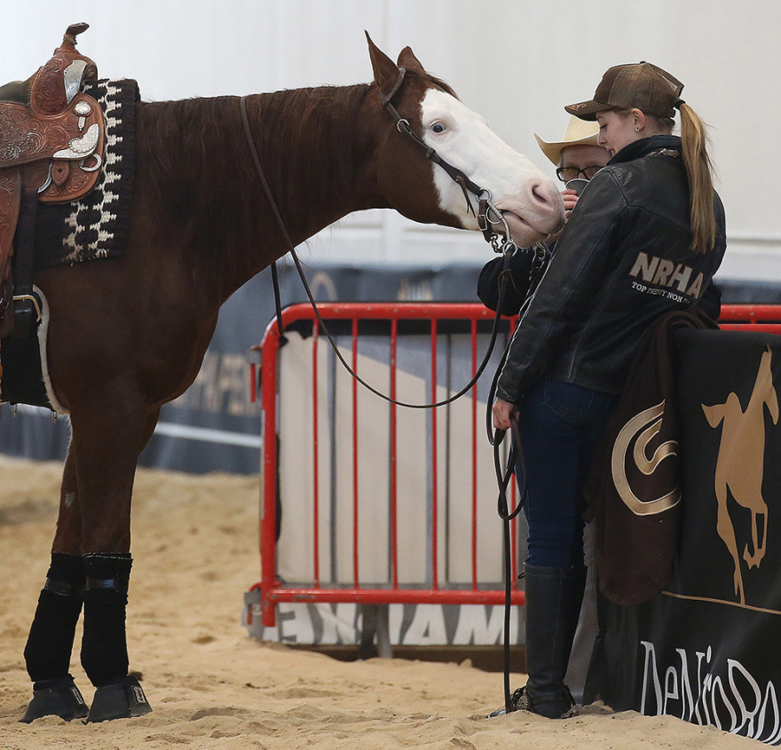Το μήλο... δεν έπεσε κάτω από τη μηλιά: Η κόρη του Σουμάχερ σε αγώνες ιππασίας 