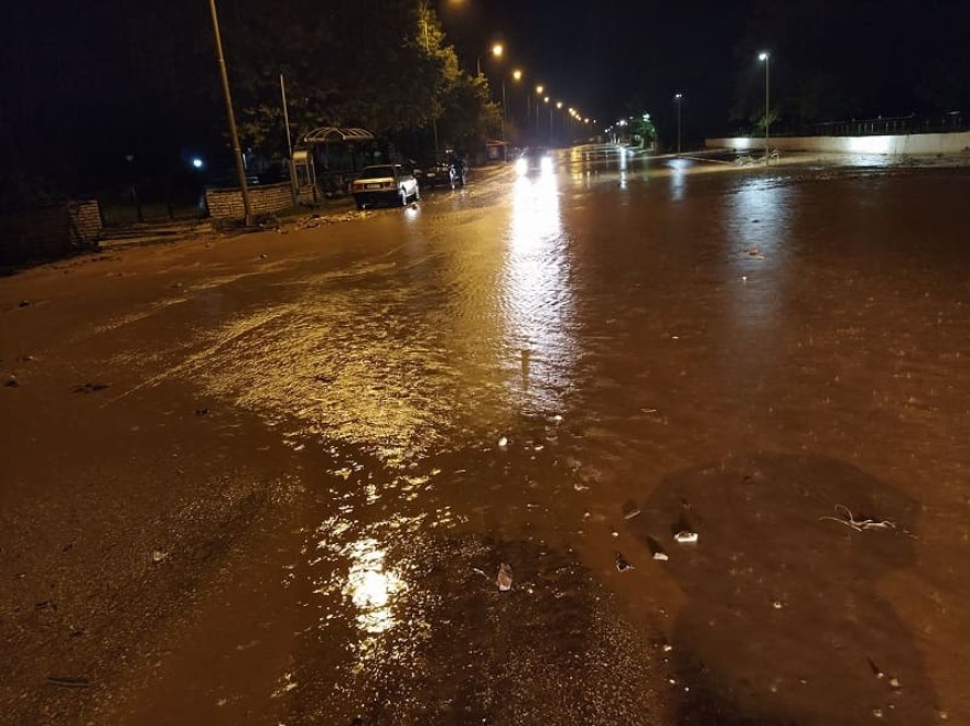 Καιρός: Βροχές και καταιγίδες έως το μεσημέρι - Εξασθένηση από το απόγευμα