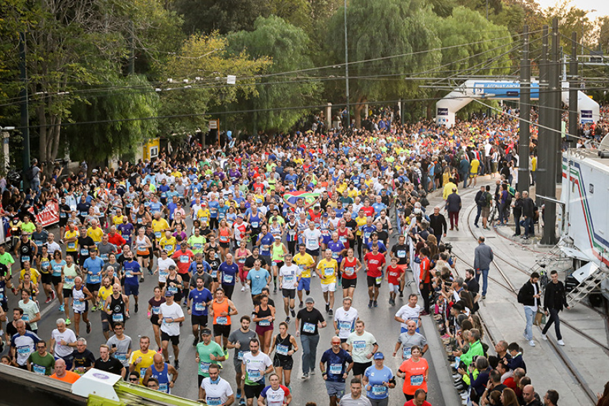 37ος Μαραθώνιος: Εντυπωσιακές εικόνες από τον αγώνα των 10 χιλιομέτρων