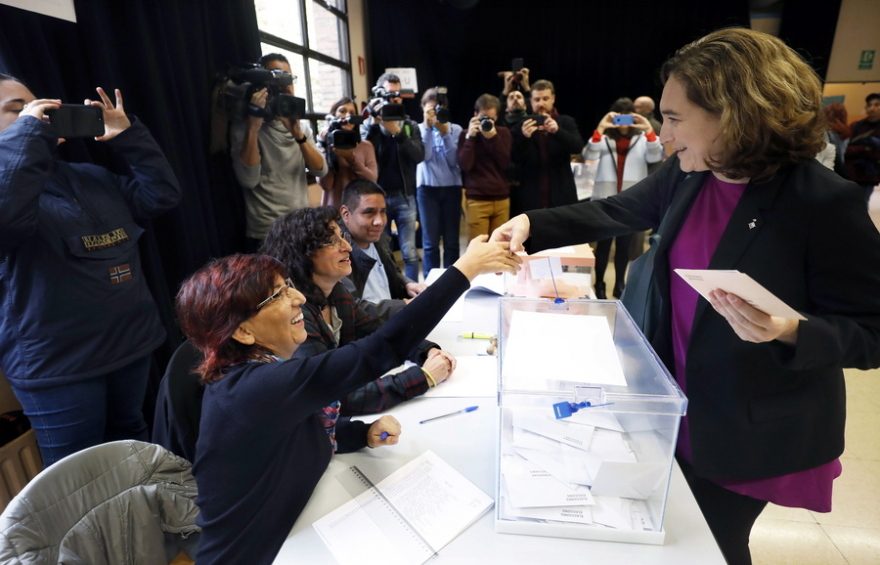 Ισπανία: Μειωμένη η συμμετοχή στις εκλογές - Δύο συλλήψεις 