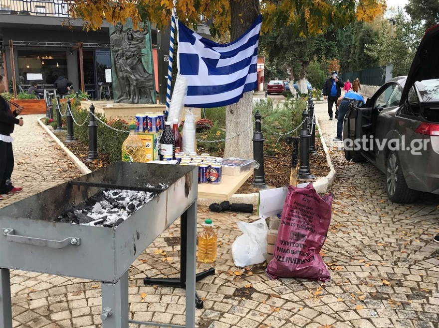 Με λίγο κόσμο και τον  Ψωμιάδη το μπάρμπεκιου κατά των προσφύγων στα Διαβατά 