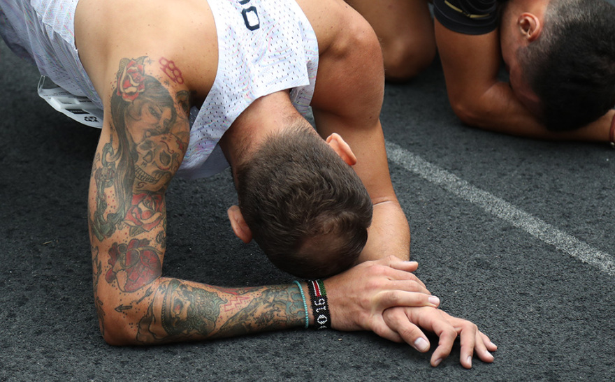 37ος Μαραθώνιος: 300 δρομείς χρειάστηκαν πρώτες βοήθειες – 17 στο νοσοκομείο, ένας με έμφραγμα