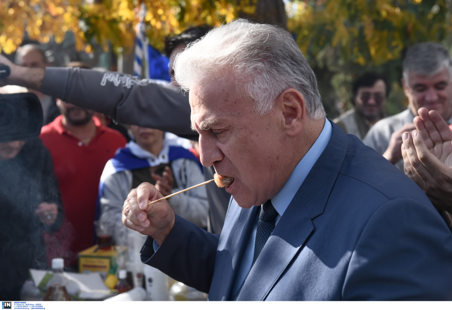 Με λίγο κόσμο και τον  Ψωμιάδη το μπάρμπεκιου κατά των προσφύγων στα Διαβατά 