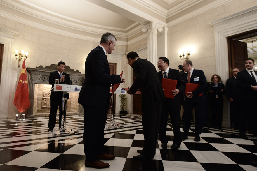Επίσκεψη Σι Τζινπίνγκ: Αυτές είναι οι 16 ελληνοκινεζικές συμφωνίες που υπεγράφησαν