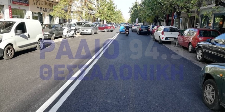 Θεσσαλονίκη: Ασφαλτόστρωσαν τον μισό δρόμο για να κάνουν... οικονομία 