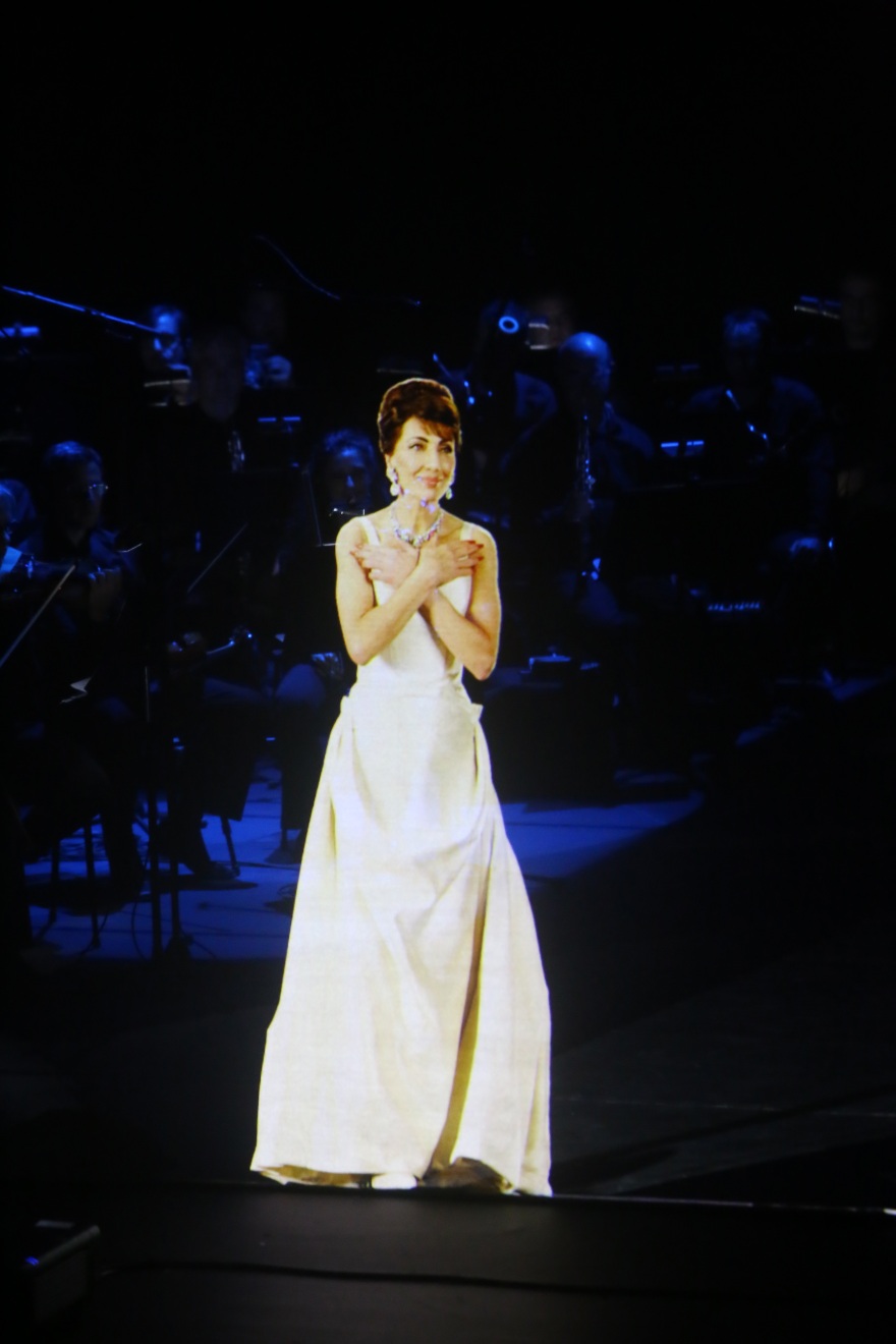 Callas in Concert: Είδα την Κάλλας στα 6 μέτρα και ορκίζομαι, «ζει»!