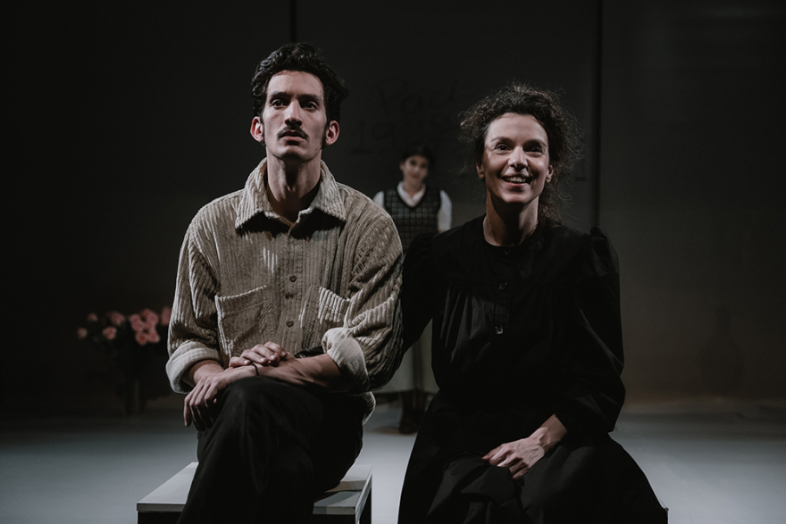 Η «Απολογία της Μαρί Κιουρί» στο Θέατρο Σταθμός 