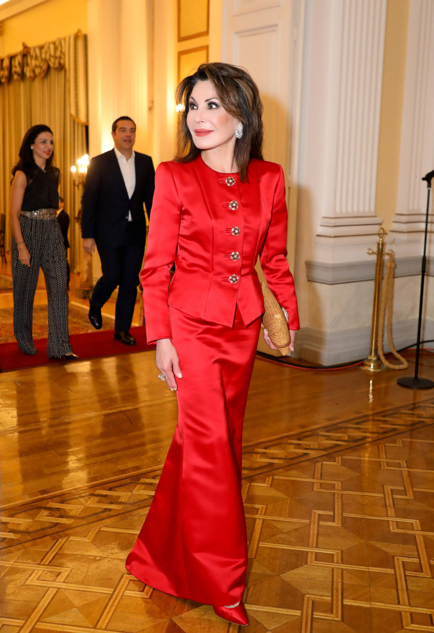 Δείπνο στο Προεδρικό - Δείτε φωτογραφίες: Απρόσμενες χειραψίες, λαμπερές εμφανίσεις 