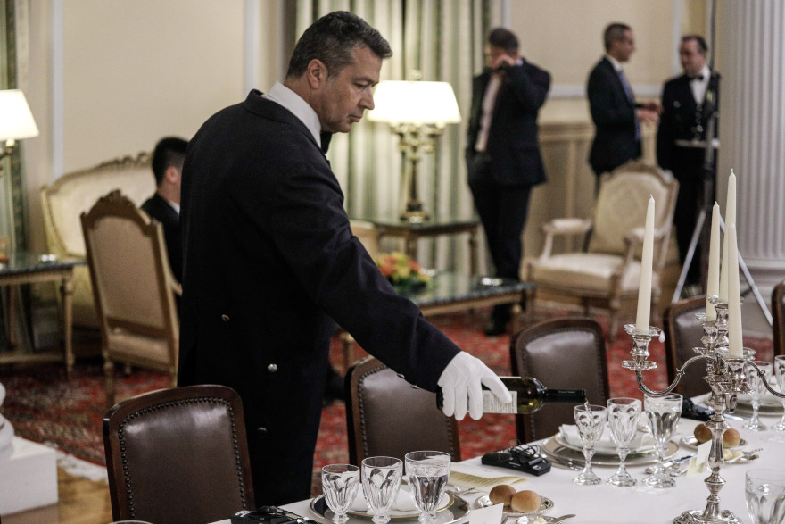Δείπνο στο Προεδρικό για τον Κινέζο πρόεδρο: Τα πηγαδάκια, το μενού, οι λαμπερές εμφανίσεις