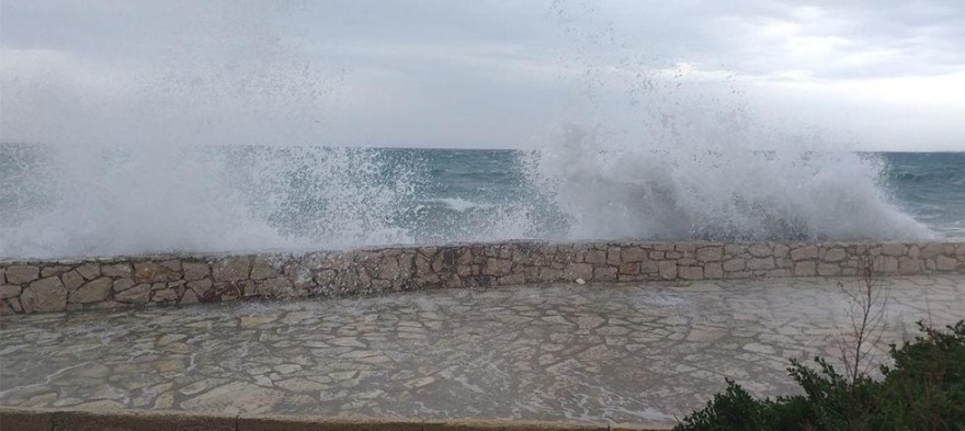 Κακοκαιρία: Η «Βικτώρια» έφτασε και στη Ζάκυνθο