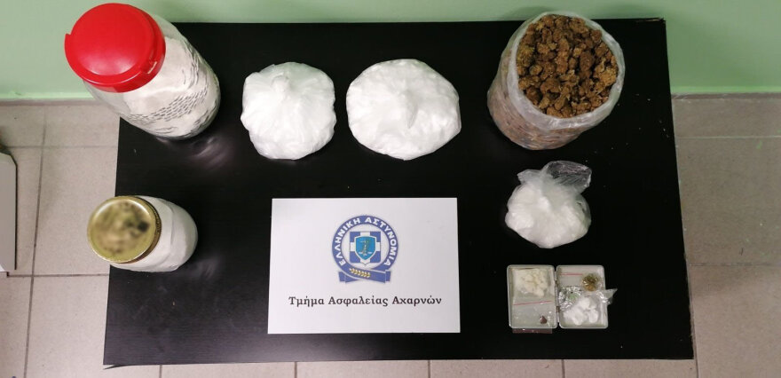 Φυλή: Κύκλωμα πουλούσε ναρκωτικά μέσω social media - Η «πρασινάδα», η «κογιανή» και το «χιόνι»