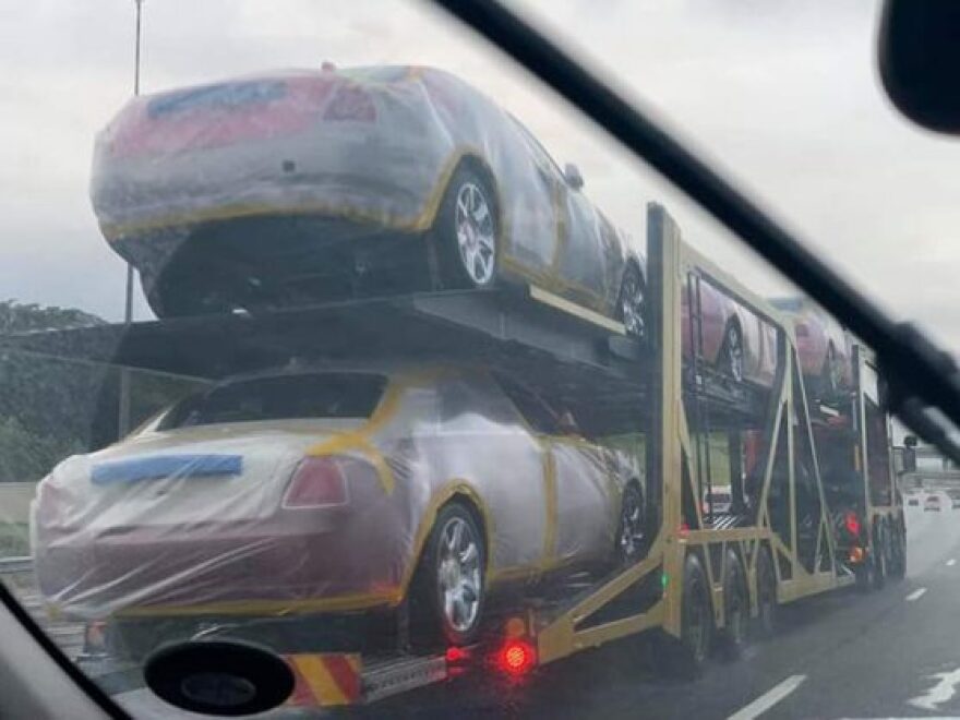 Σουαζιλάνδη: Ο βασιλιάς έδωσε 15 εκατ. ευρώ και αγόρασε... Ρολς Ρόις στις 14 συζύγους του!