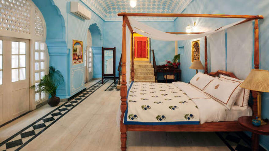 Ινδία: Η βασιλική οικογένεια του Τζαϊπούρ νοικιάζει μέσω Airbnb σουίτα του παλατιού της