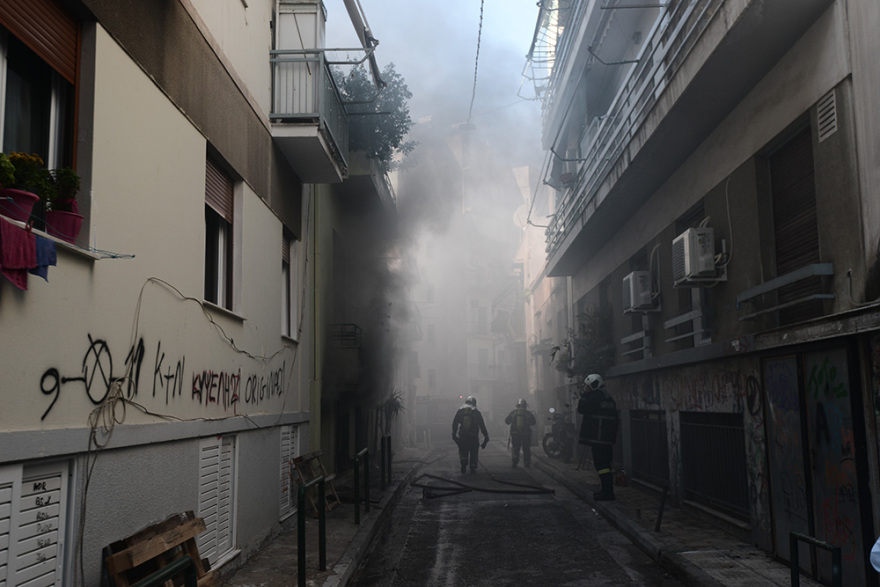 Υπό έλεγχο η φωτιά σε σπίτι στην Κυψέλη