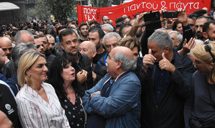 Πολυτεχνείο - Πορεία: Επικεφαλής ο Τσίπρας στο μπλοκ του ΣΥΡΙΖΑ