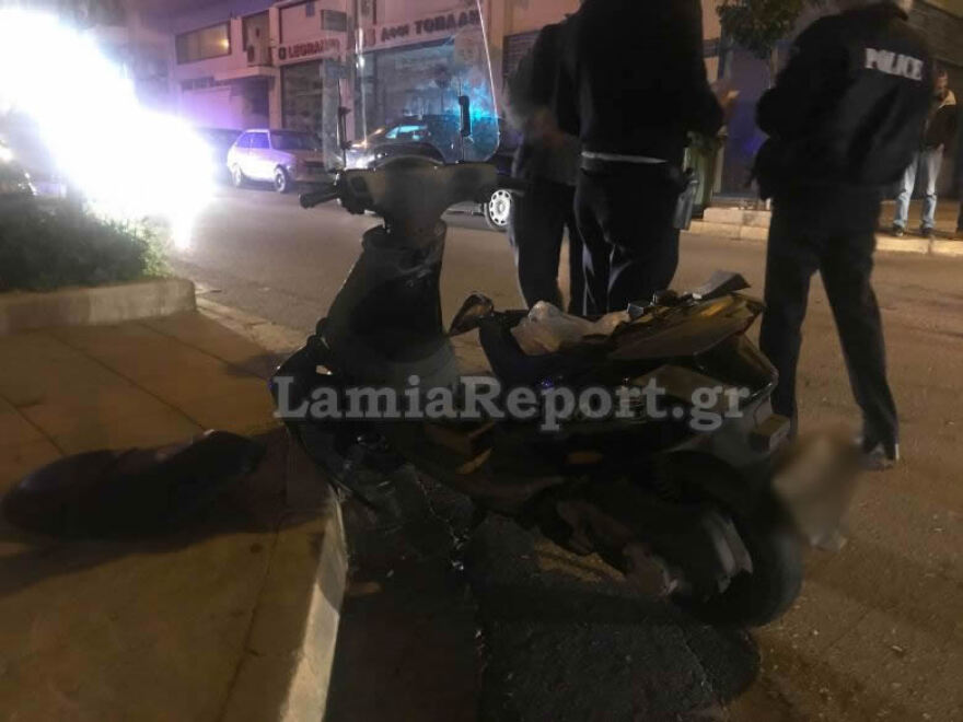 Λαμία: Τροχαίο με ντελιβερά