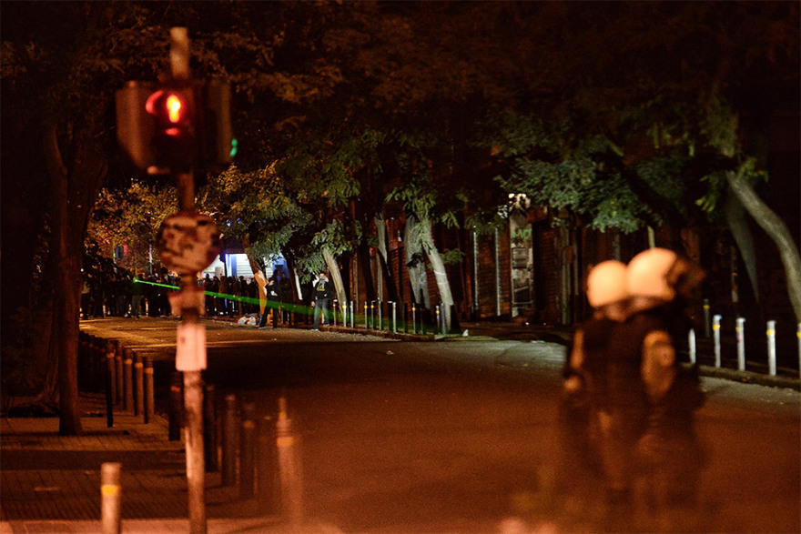 Πολυτεχνείο: Κλεφτοπόλεμος με 28 συλλήψεις και 13 προσαγωγές στα Εξάρχεια  