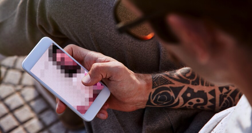 Κύπρος: Κόμβος του παγκόσμιου διαδικτυακού πορνό 